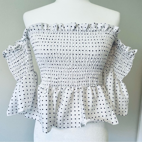 Polka Dot Off Shoulder Flounce Sleeve Crop Top - Size Large - Picture 4 of 13
